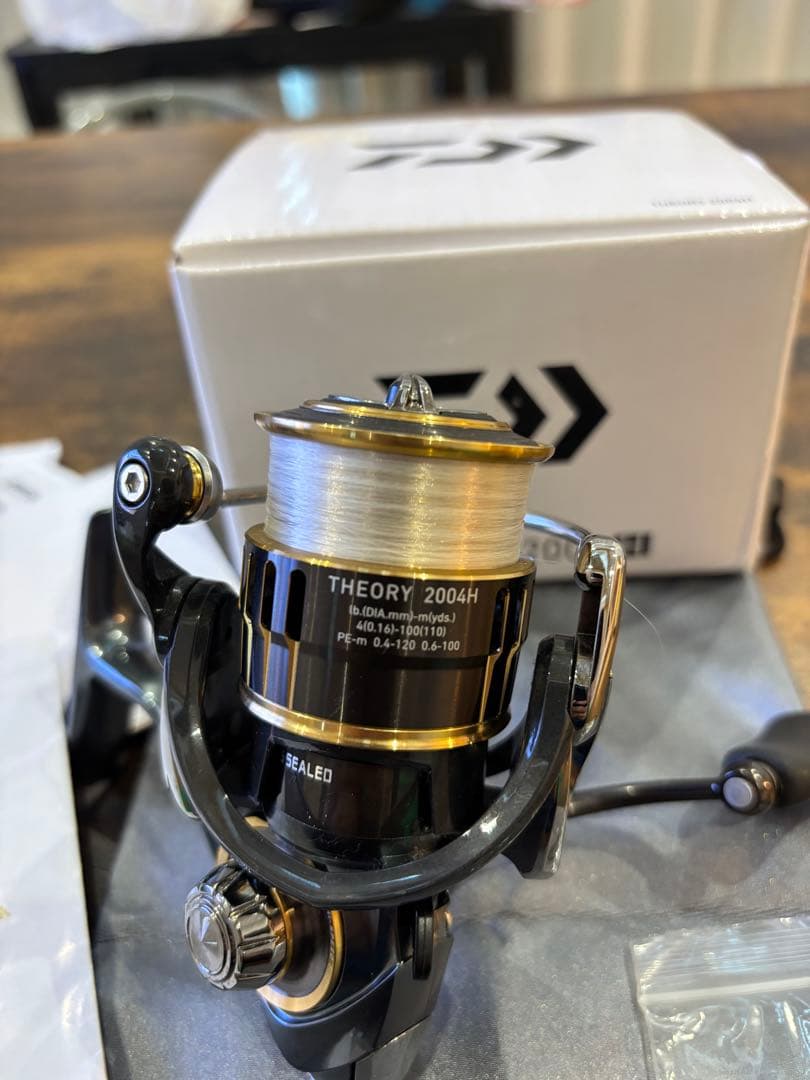 B*i様 DAIWA THEORY 2004H スピニングリール