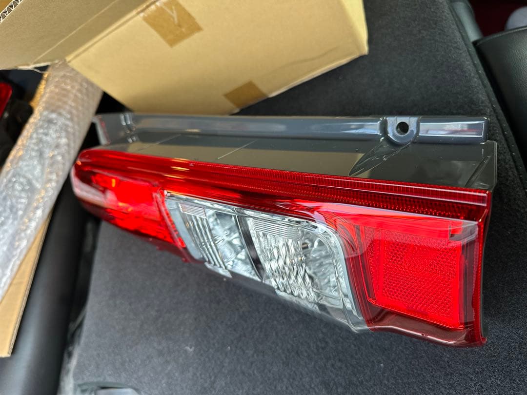 200系ハイエース　GL 6型 テール　美品