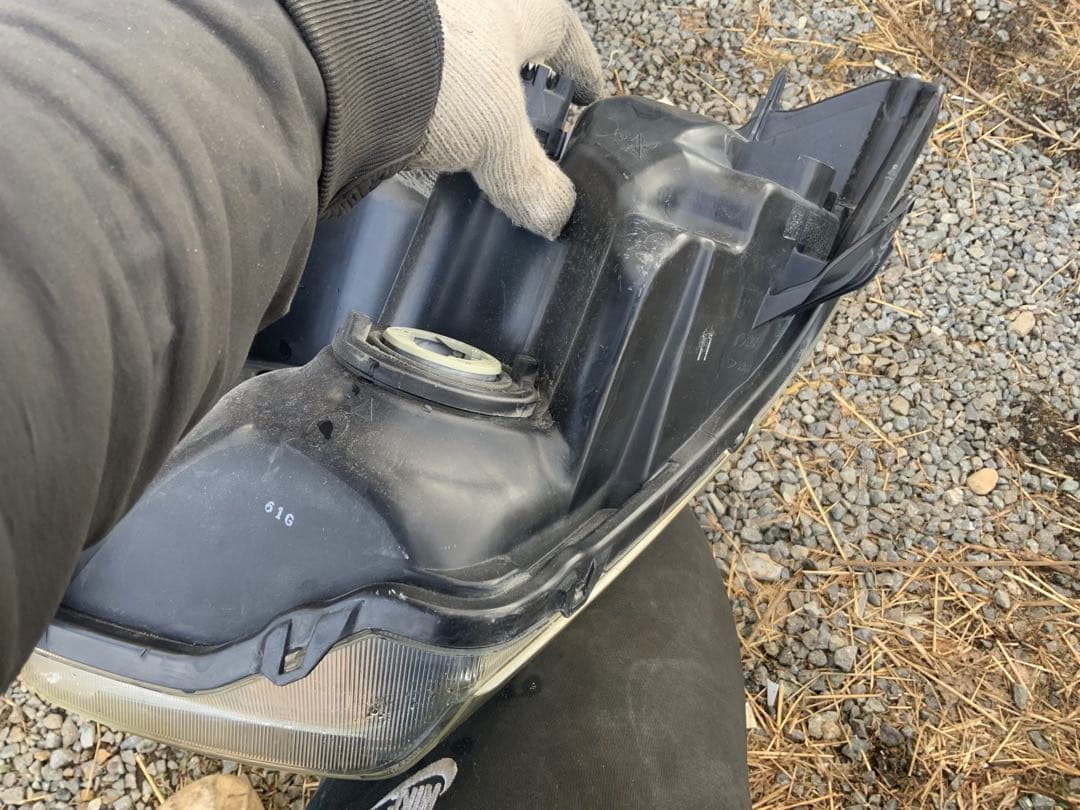 4-5スレ跡　ステー修復歴　タントカスタム　メッキ　左ヘッドライト