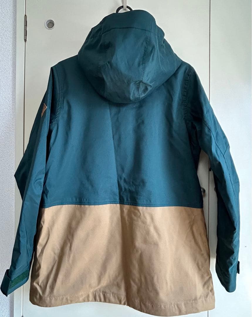 ⭐︎レディーススノーボードウエア⭐︎★scape★⭐︎美品⭐︎Mサイズ