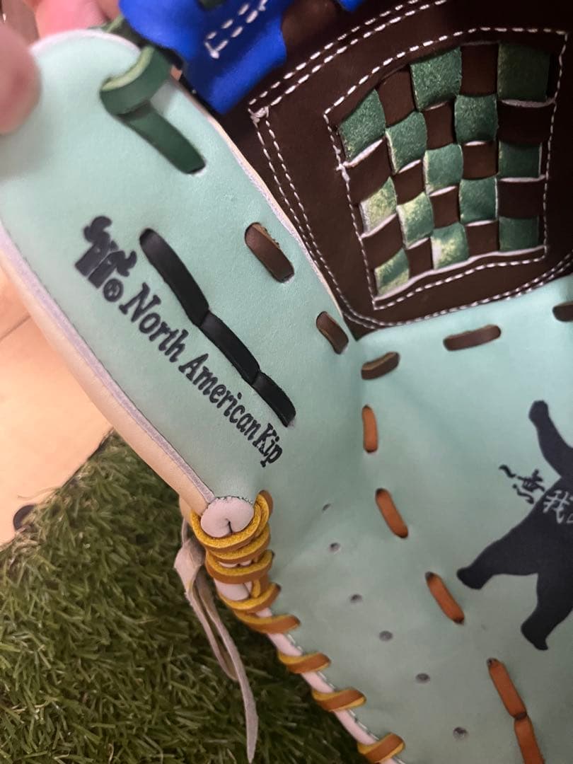 新品未使用！【DLスポーツ　限定レイボーシリーズグラブ】