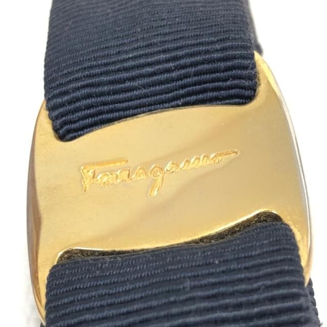 美品★フェラガモ ヴァラリボンバレッタ 黒、ゴールド 刻印あり お買い得品！