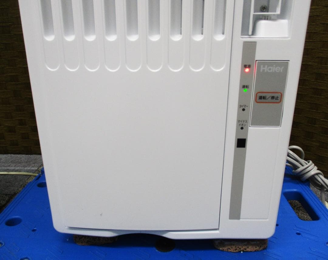 ★美品　長期保証付　2024年　Haier 窓用エアコン JA-18Z★