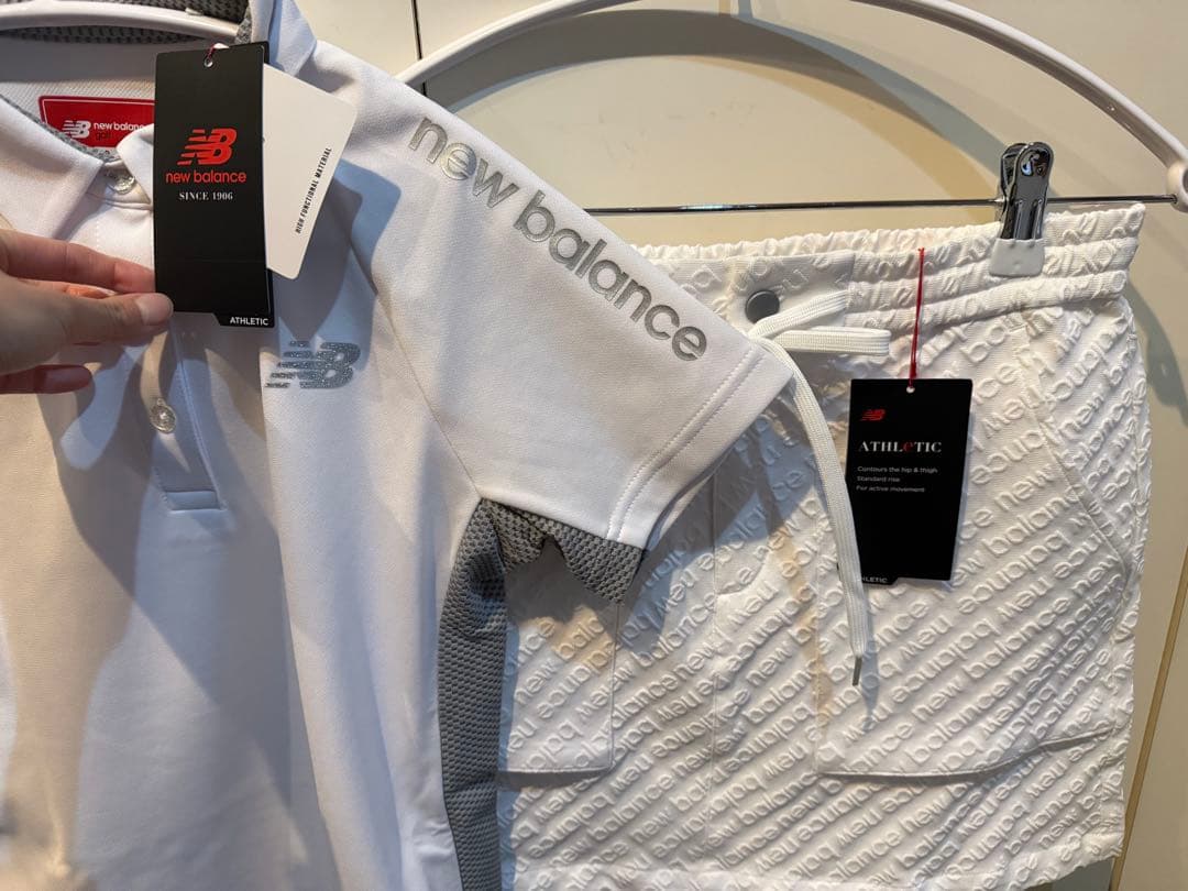 新品　new balance ホワイト　S 上下セット