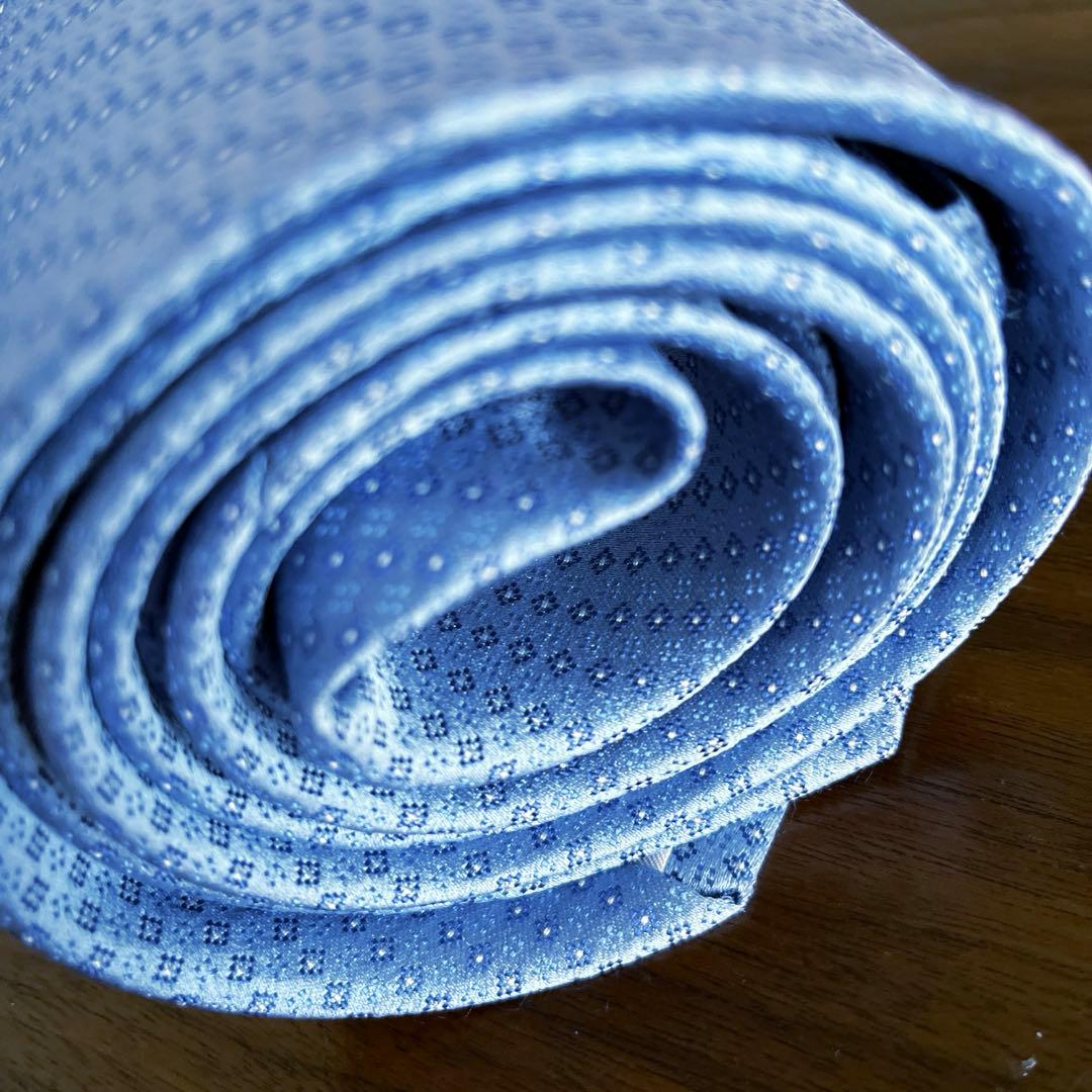 【FAIRFAX】ネクタイ 最上級レーベル イタリア生地 素敵なお色です