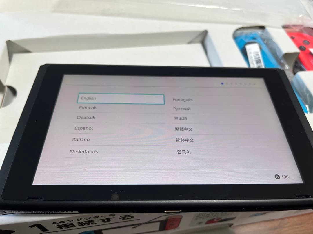 良品Nintendo Switch 本体、付属品、箱全て付属、希望でsdカード付