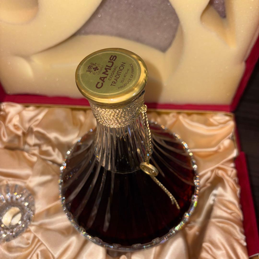 CAMUS カミュ トラディション バカラボトル ブランデー 700ml 40%