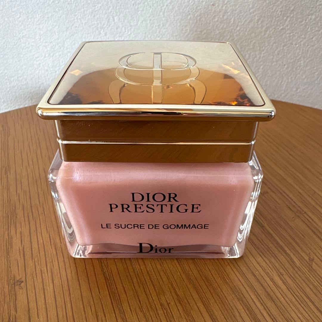 ディオールプレステージルゴマージュ　（洗顔料）