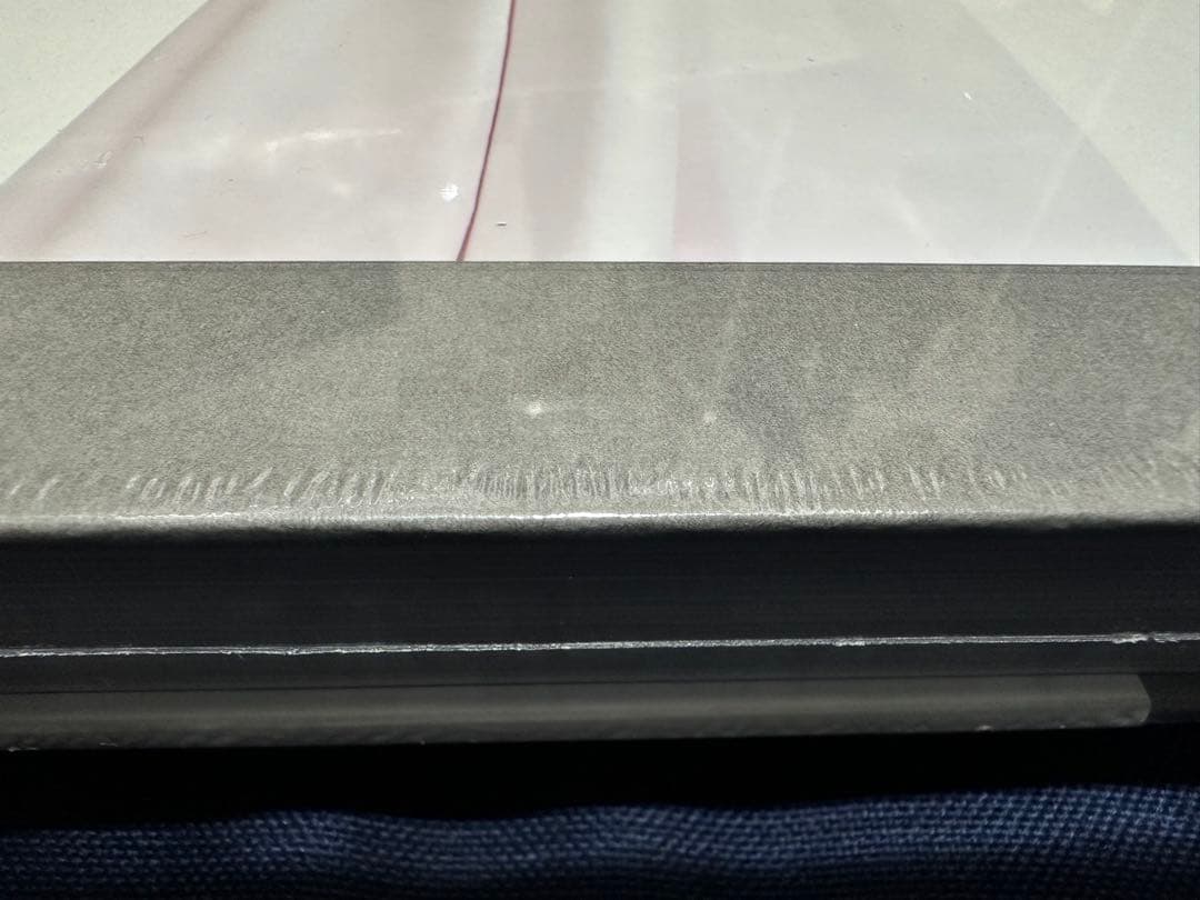 アート・デザイン・音楽 Dior New Looks