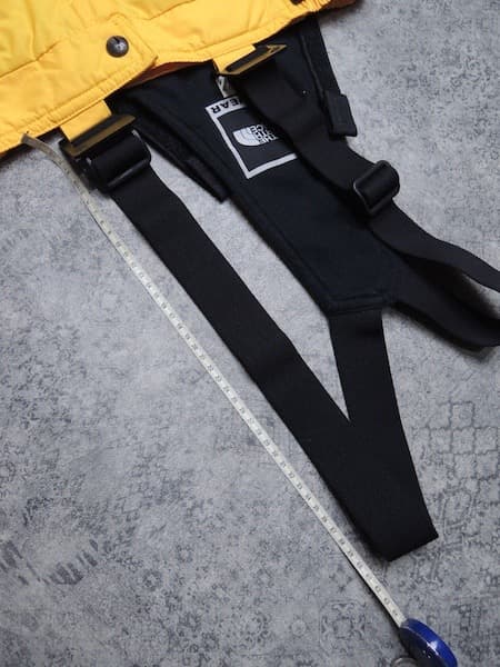 ノースフェイス サスペンダー付きスノーパンツ◆スキー/スノボー/メンズM/黄色