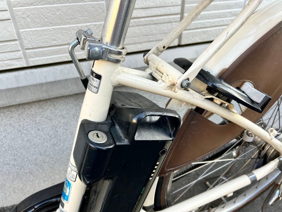 電動アシスト自転車 ホワイト バスケット付き