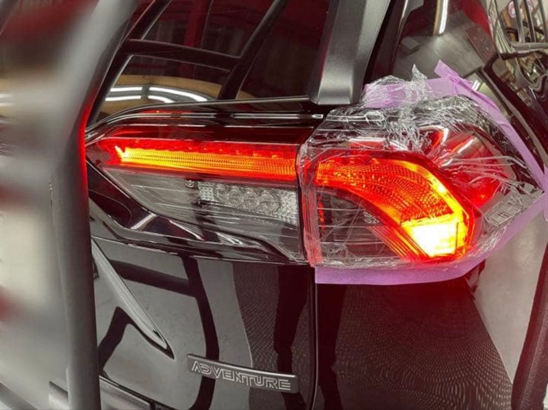 未使用　RAV4 50系USテールランプ左右