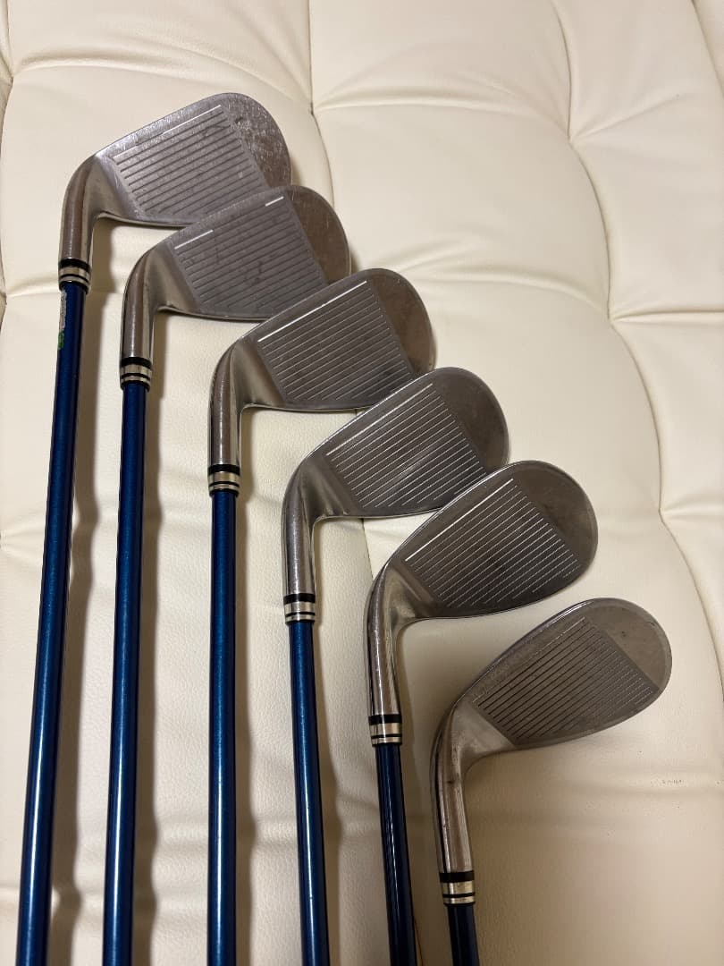 XXIO8 レディース アイアン6本セット　新品ボール6個付