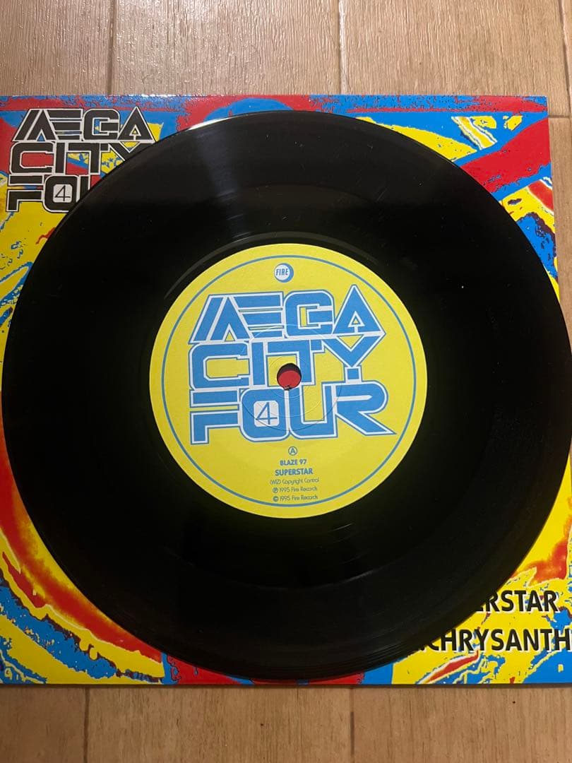 Mega City Four /7インチ 3枚セット