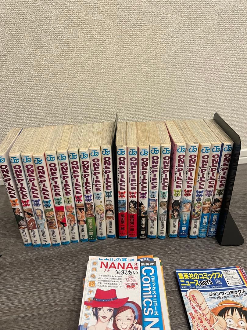 ONE PIECE 全巻セット初版(1~110+おまけ) ほぼ全てに付属品あり