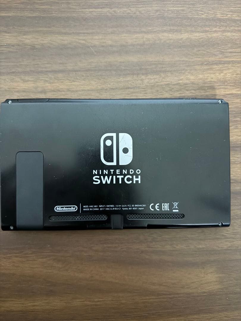 Nintendo Switch 本体　30GBのSDカード入ってます