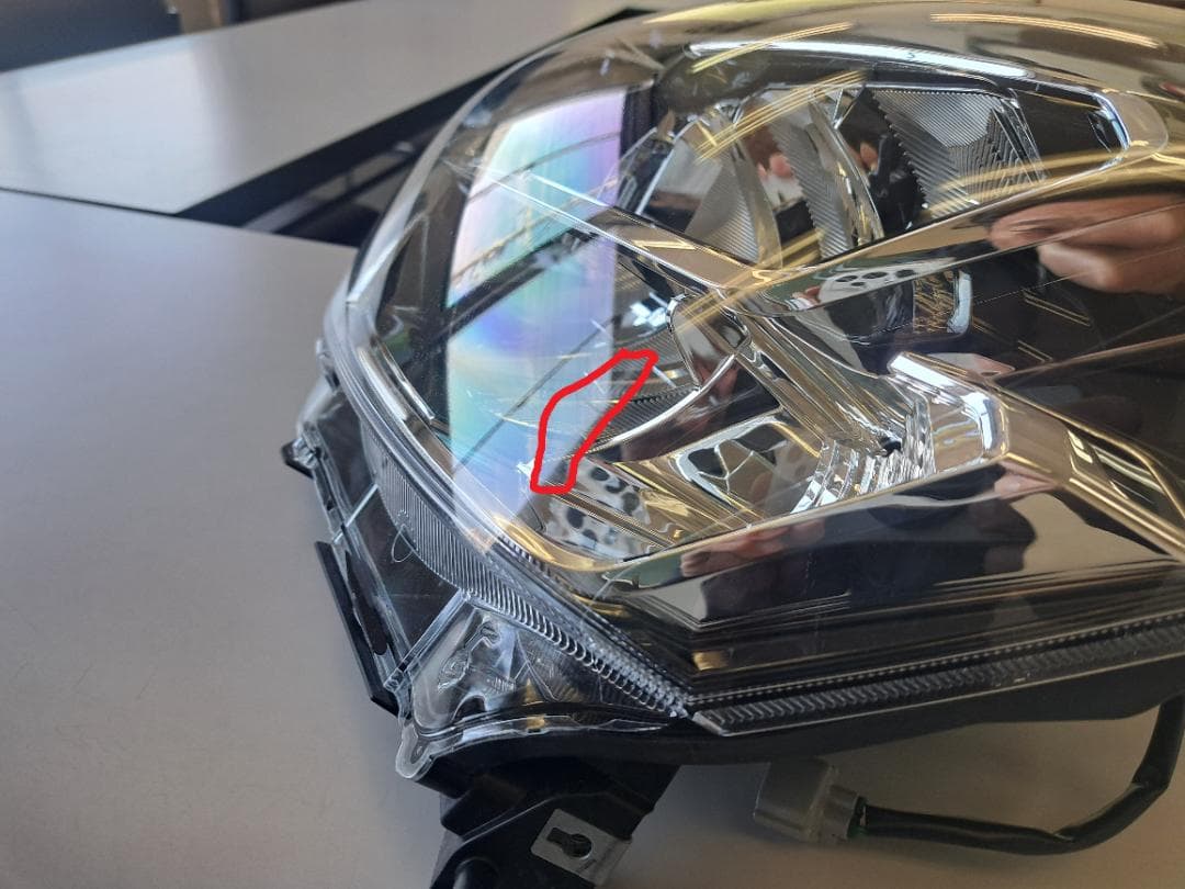 ダイハツ　ミライースLA350S左ヘッドランプユニットLH81170-B2680