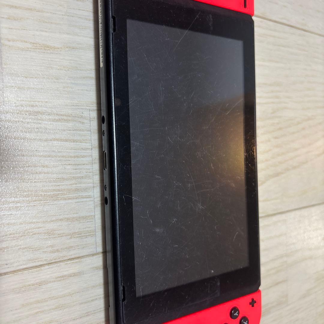Nintendo Switch ネオンレッド 本体
