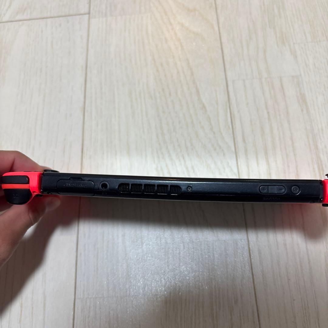 Nintendo Switch ネオンレッド 本体