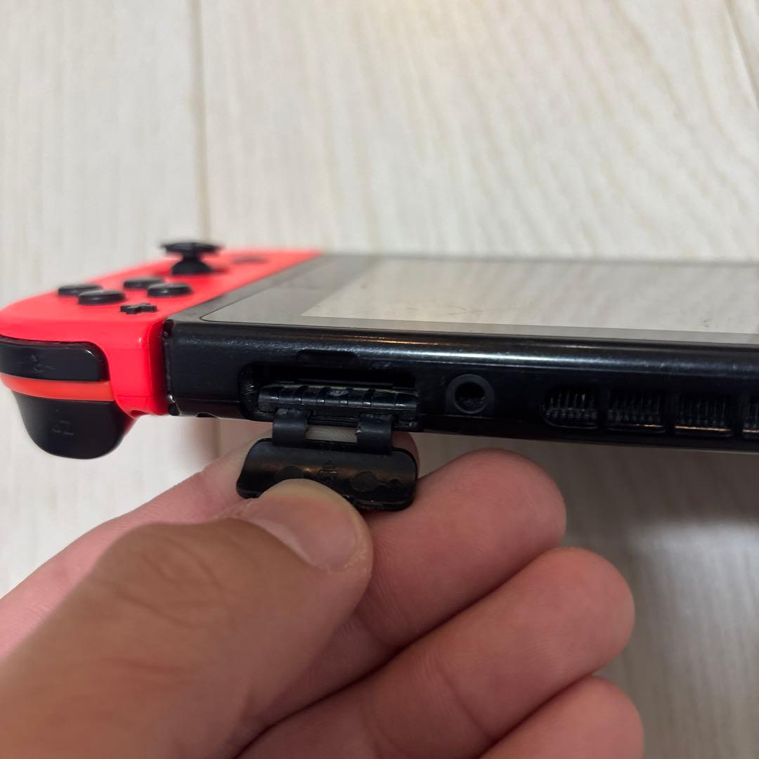Nintendo Switch ネオンレッド 本体