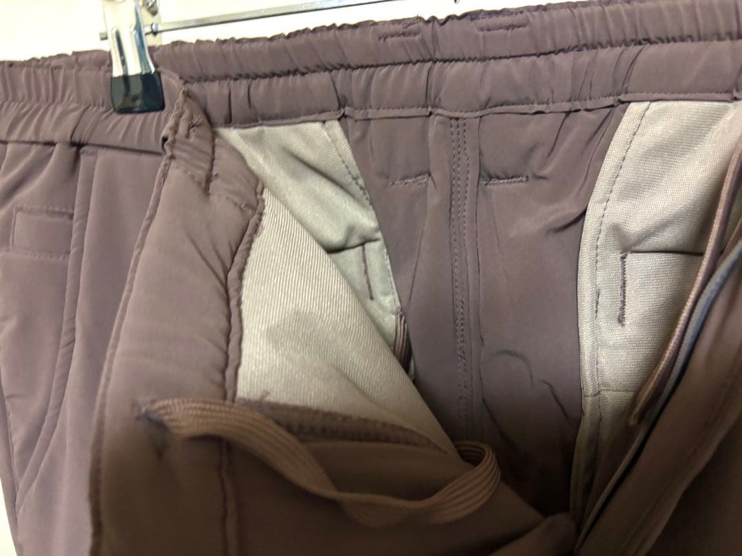 12/7迄特別値下 【新品】and per se 中綿　薄茶色 ゴルフパンツXL