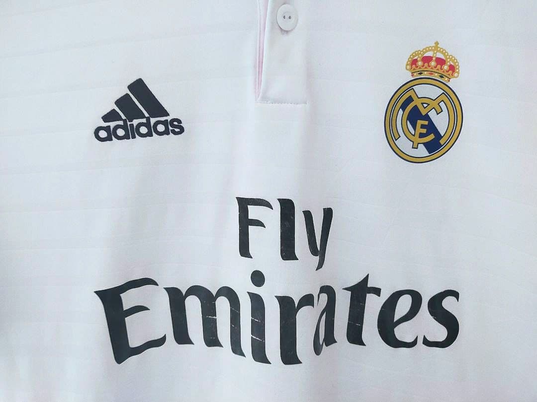 【美品】レアルマドリード チチャリート 14/15ユニフォーム Mサイズ
