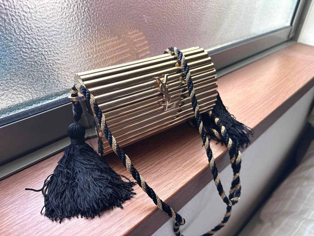 イヴ・サンローラン 1880s メタル タッセル ショルダーバッグ ゴールド