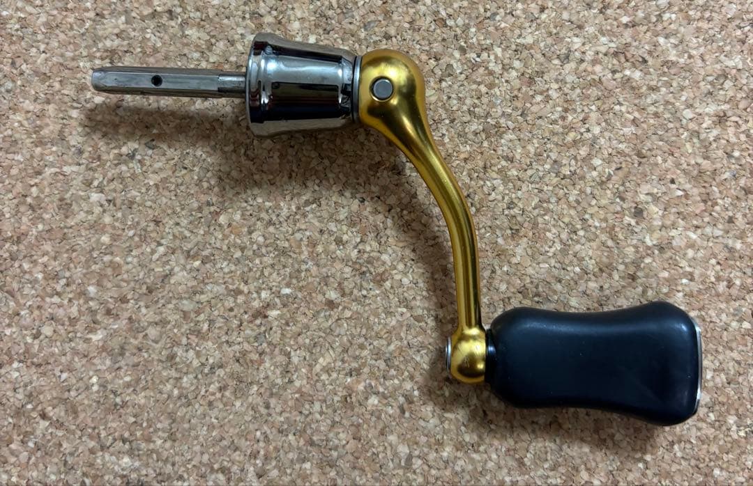 （美品）【DAIWA】18 LEGALIS レガリス LT2000S-XH