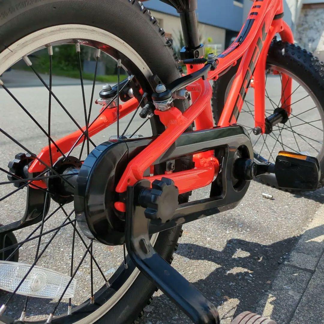 2022年モデルTREK Precaliber 16 トレック キッズ自転車