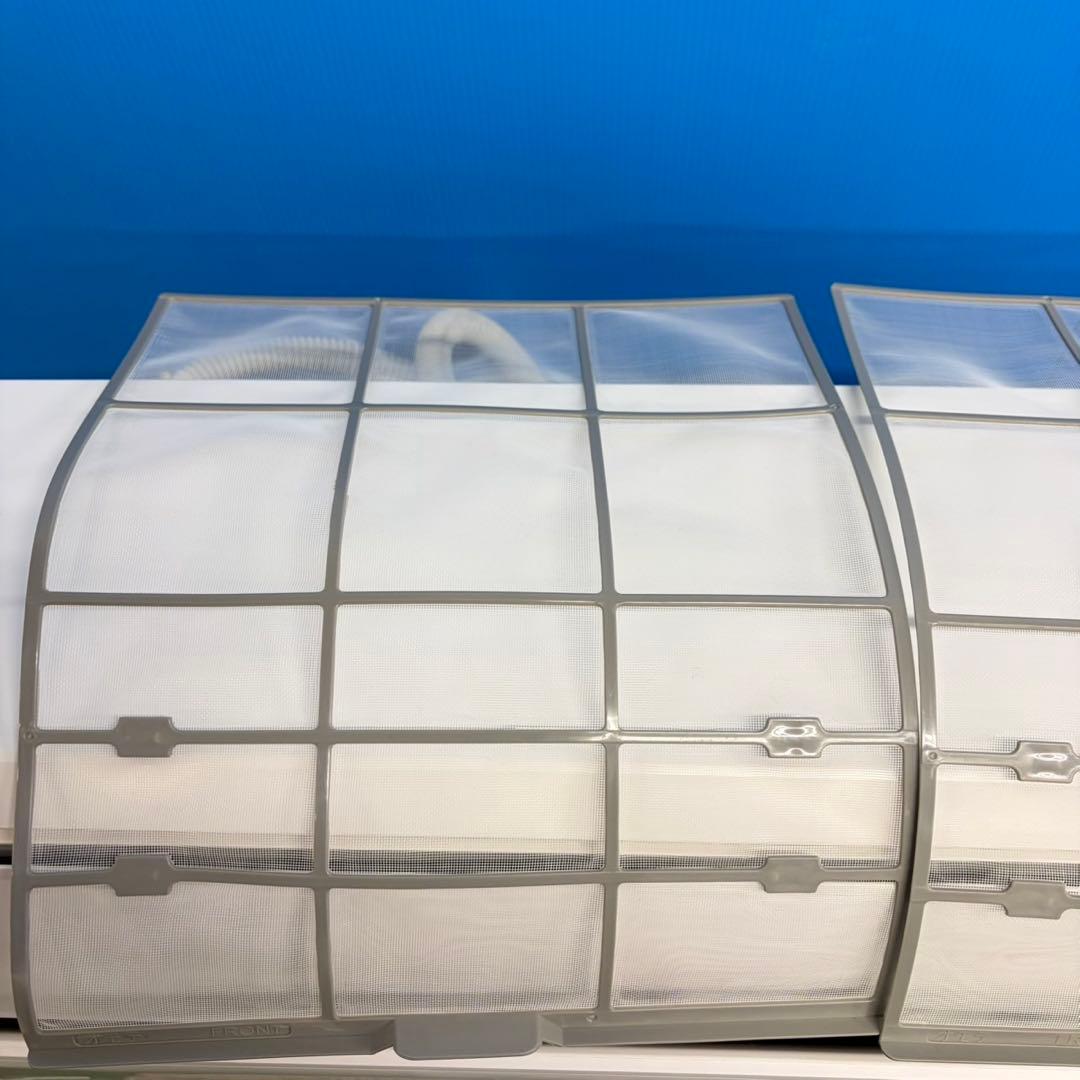 725 モデルルーム展示品　ルームエアコン　容量2.2kw 6畳〜8畳向け