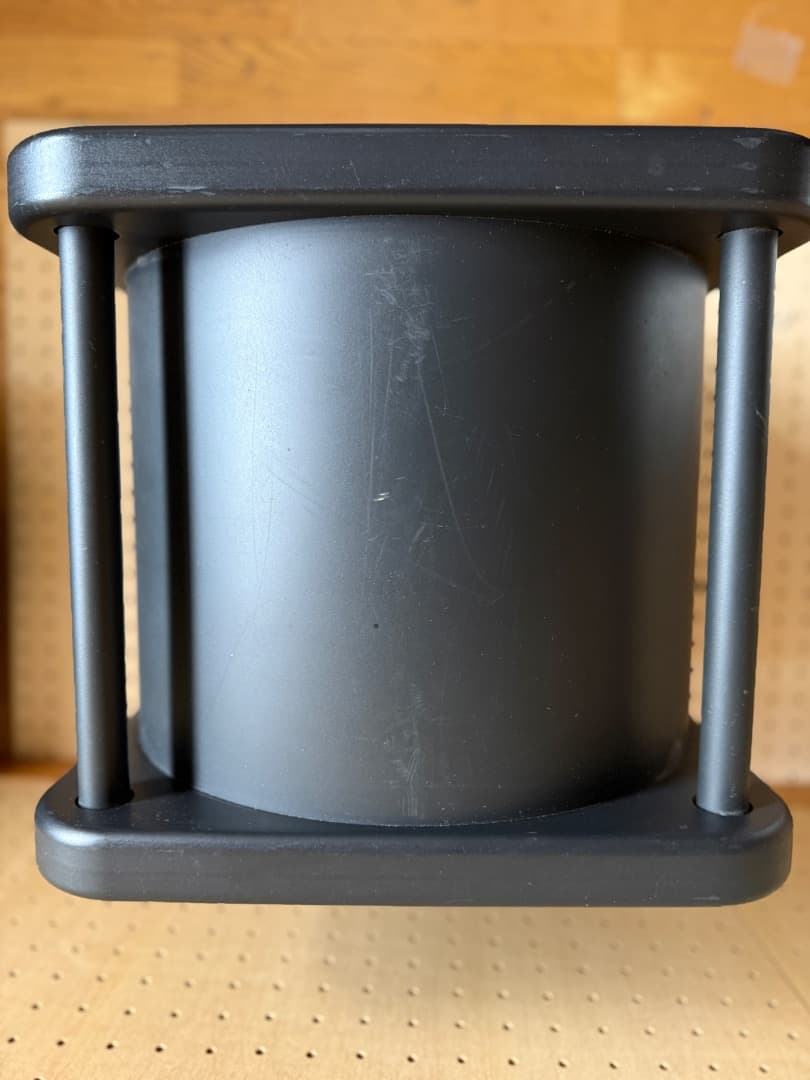 GENELEC 7050B アクティブ サブウーファー