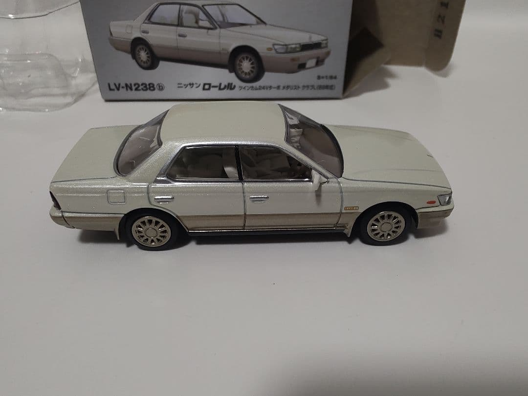 トミカリミテッドヴィンテージネオ ローレル メダリスト クラブ L/S セット