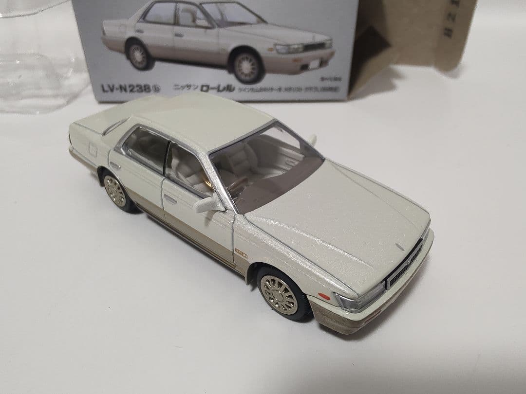 トミカリミテッドヴィンテージネオ ローレル メダリスト クラブ L/S セット