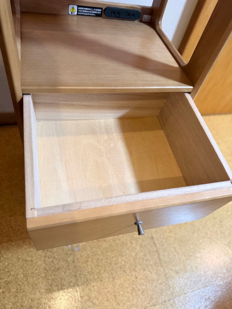 【ぴいちゃん】カリモク 電話台