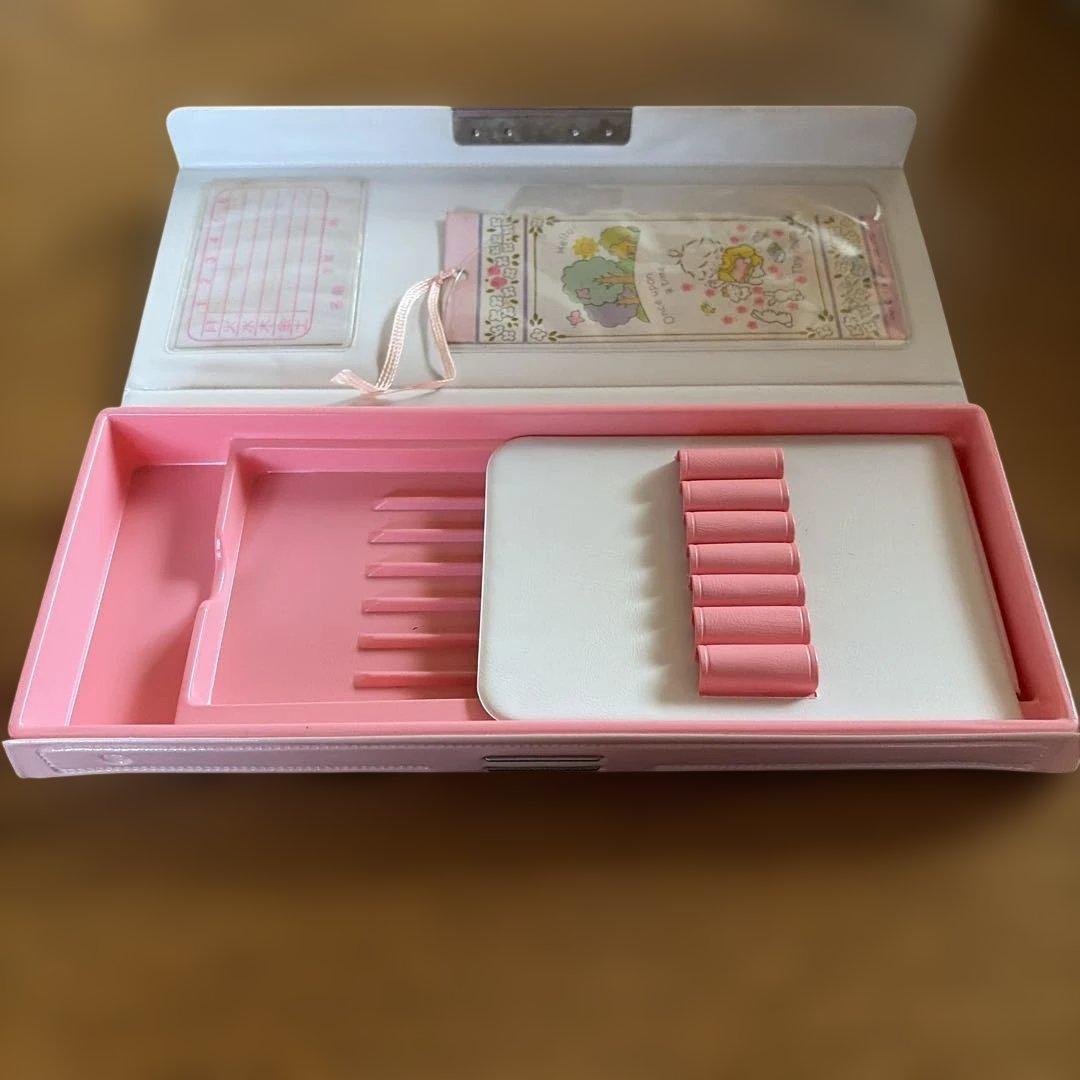 サンリオ　Tiny Poem タイニーポエム　風の子さっちゃん 筆箱　昭和レトロ