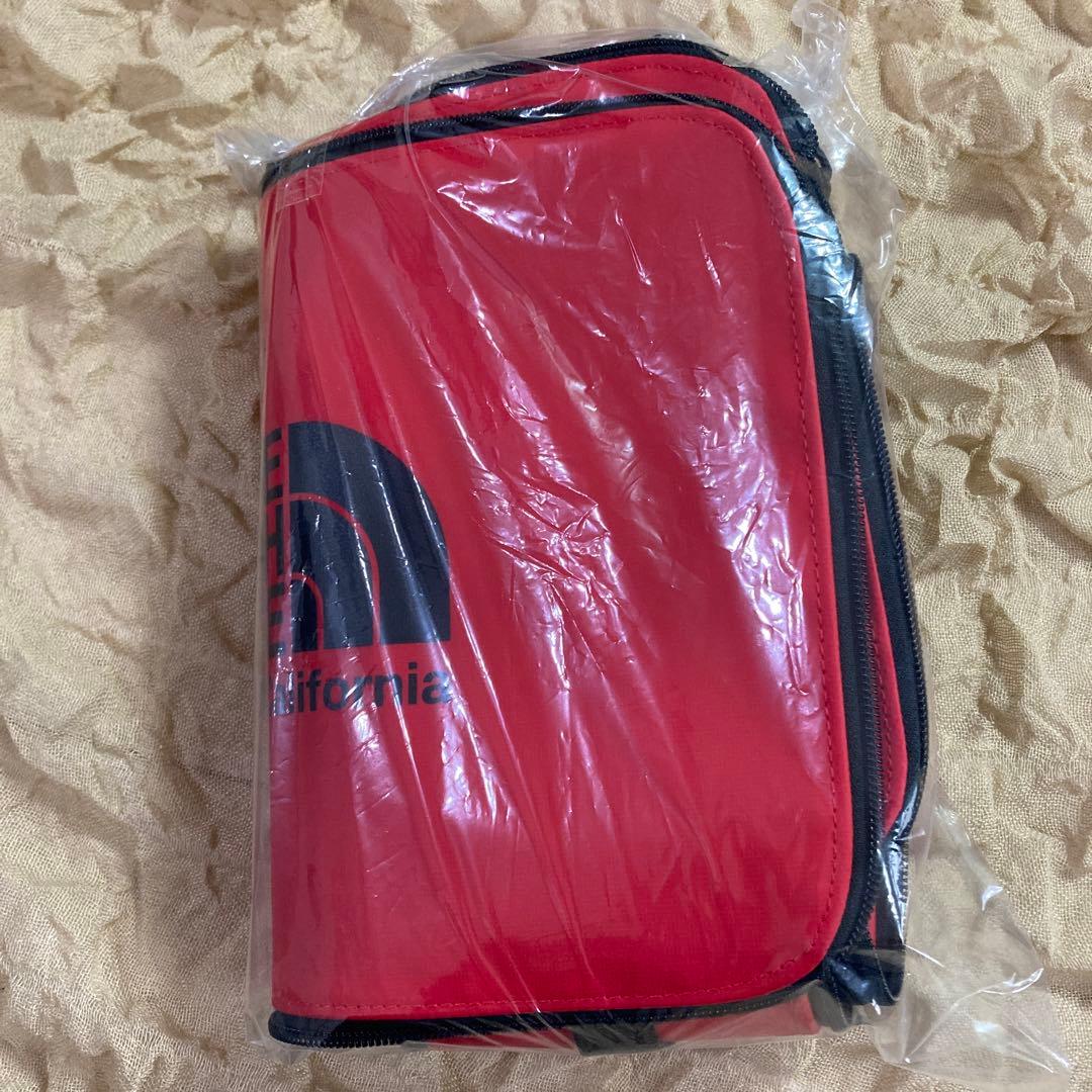 【新品】ノースフェイス BC スクエア キャニスター 4インチ レッド　廃盤品