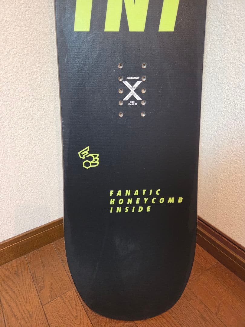 FNTC TNTスノーボード147