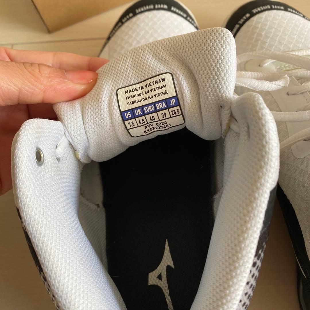 MIZUNO ミズノ ウェーブダイバース DE2 　25.5　ホワイト