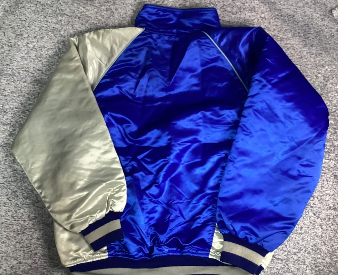 神奈川大学野球部　O グラウンドコート　訳あり　中古　グラコン