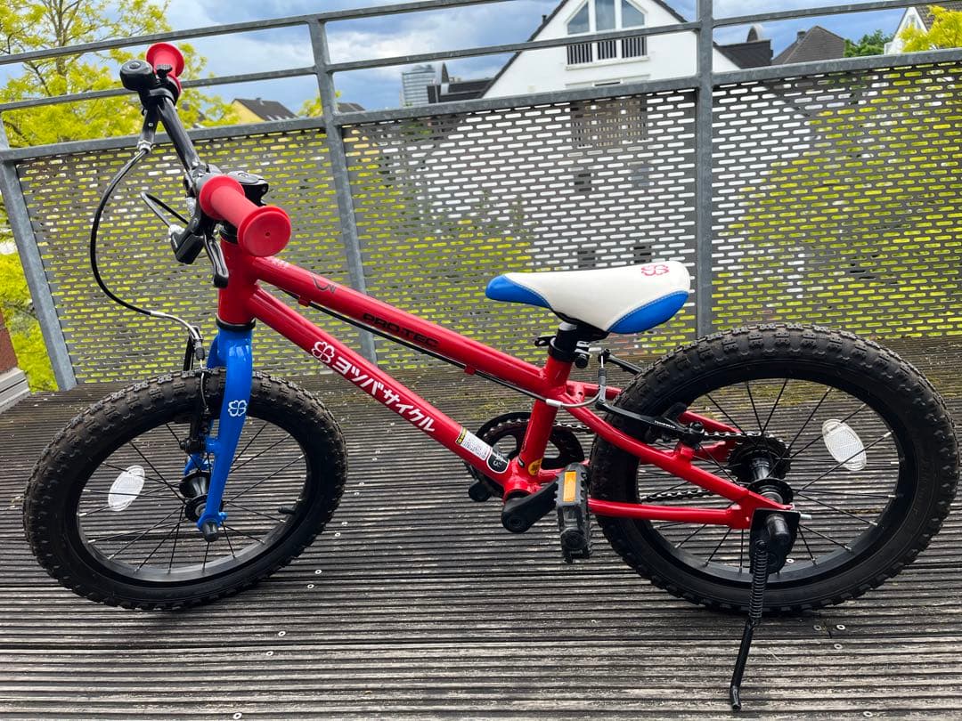 ヨツバサイクル　キッズバイク 16インチ