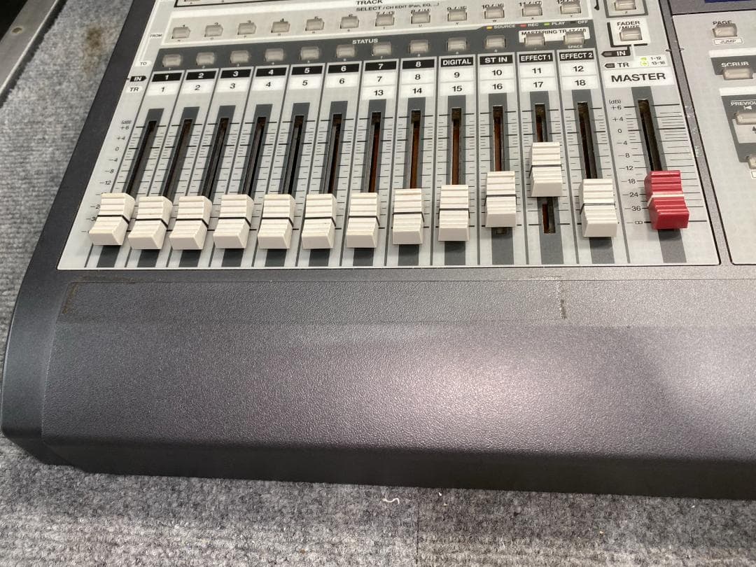 Roland VS-1824 MTR マルチトラックレコーダー