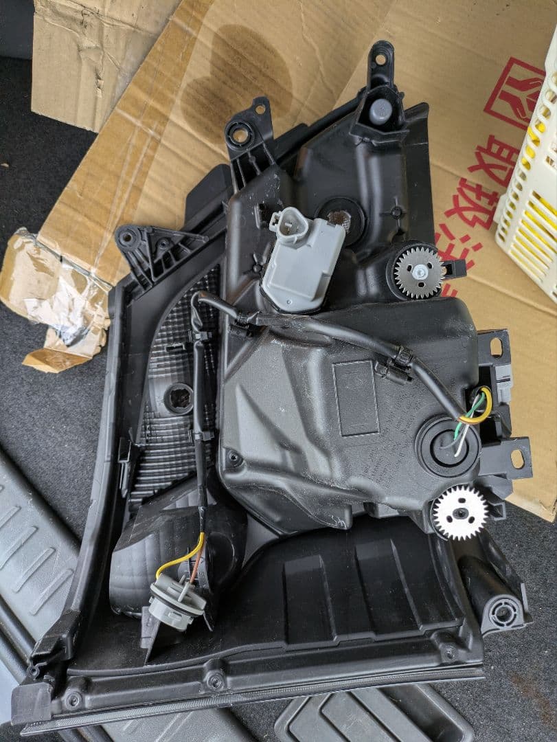 デュトロワイドヘッドライト クリアレンズ ハイビーム・ロービーム対応