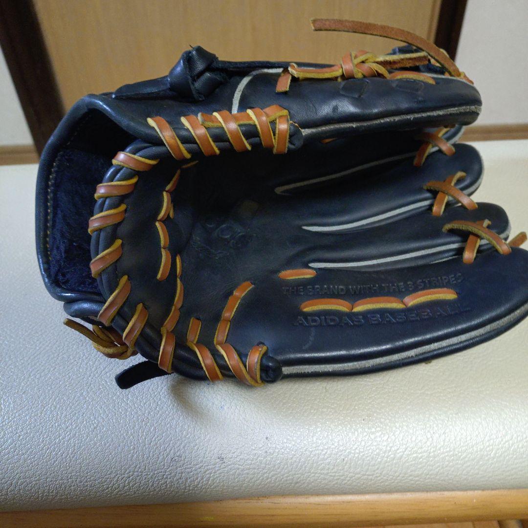 アディダス　西岡モデル　一般軟式用グローブ