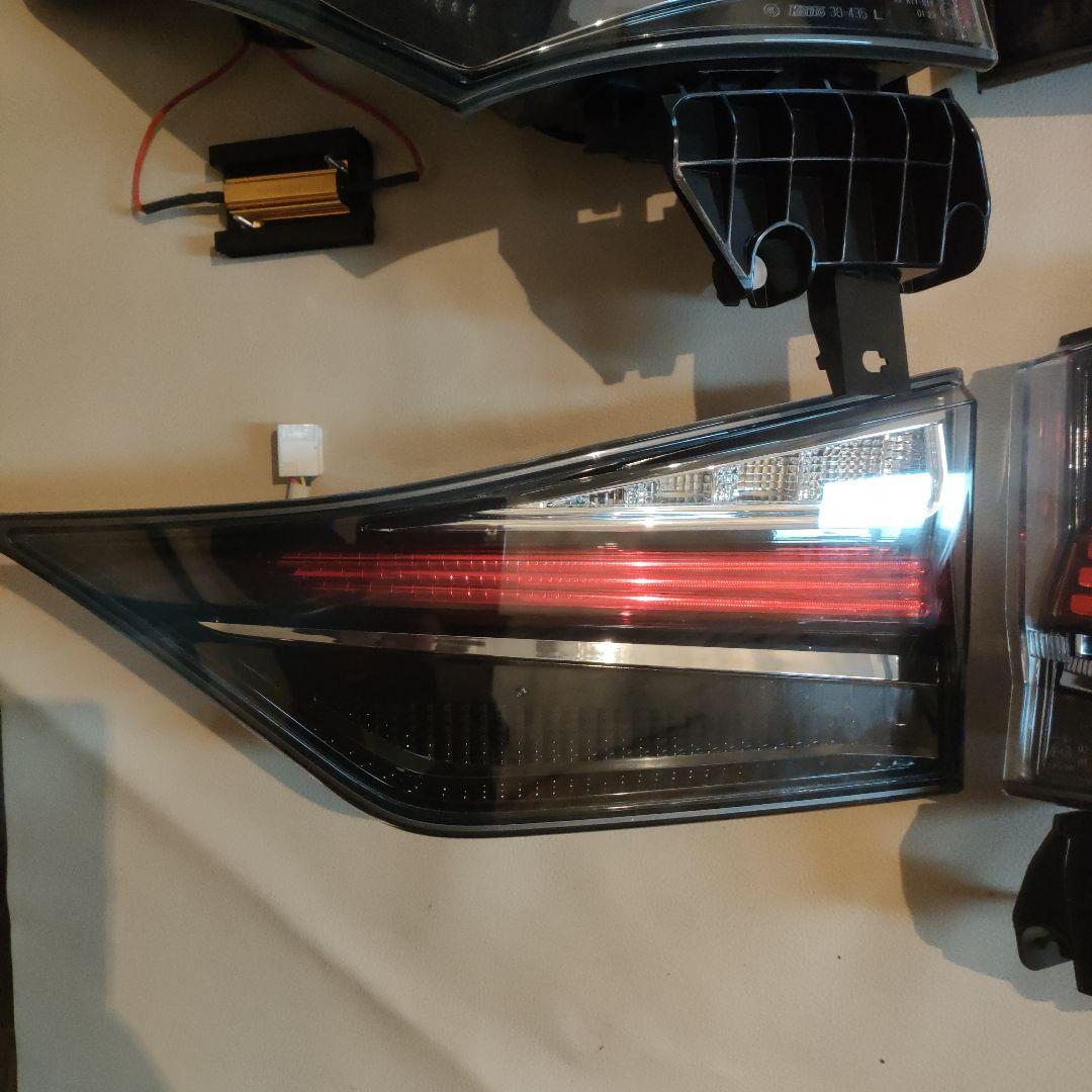 10系後期GS 純正テールランプ　前期型に