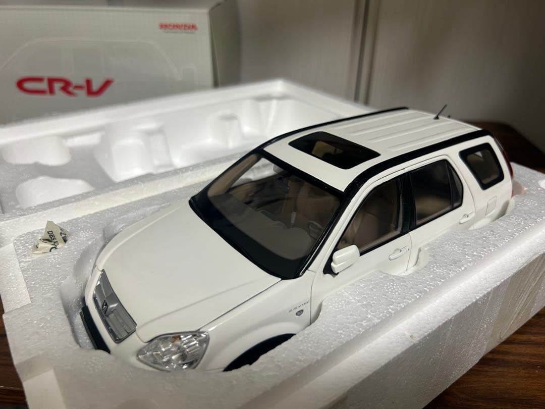 中国 ホンダcr-v 1/18 ミニカー