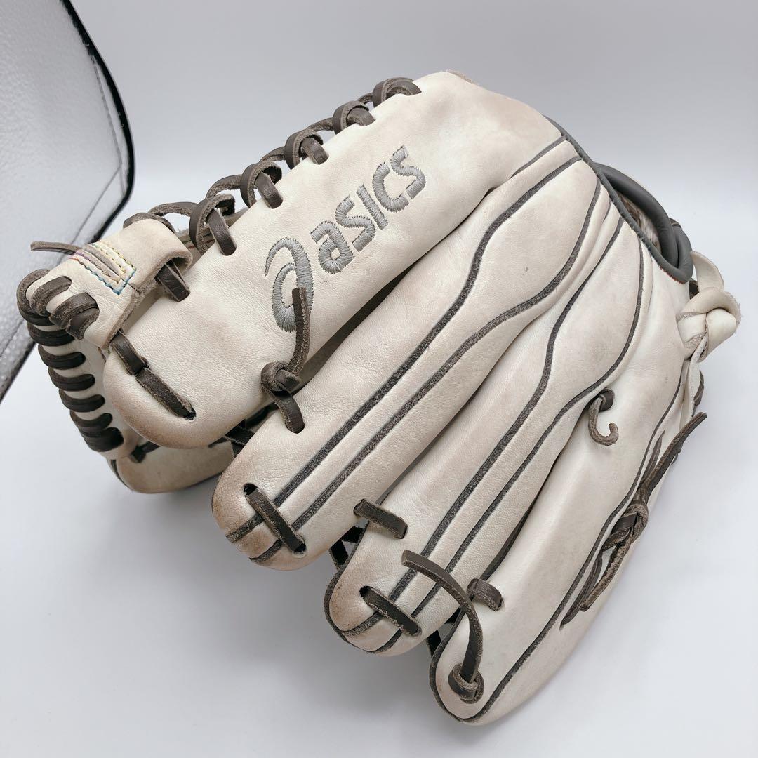 【貴重・ホワイト】asics 軟式　外野手　グローブ　　大人　一般　右投げ