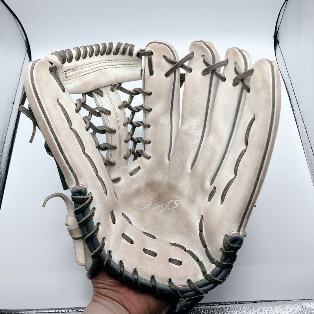 【貴重・ホワイト】asics 軟式　外野手　グローブ　　大人　一般　右投げ