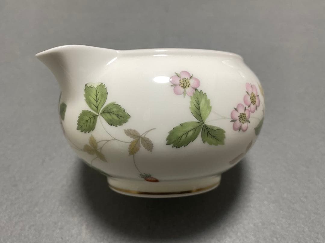 ★黒壺！売り切り！ウエッジウッド　ワイルドストロベリー 3点セット　ポット★