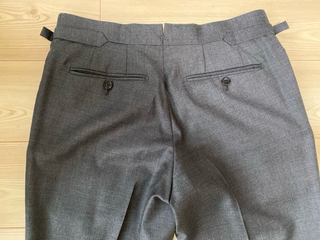 美品TOM FORD トムフォード スラックス　チャコール　サイズ50R