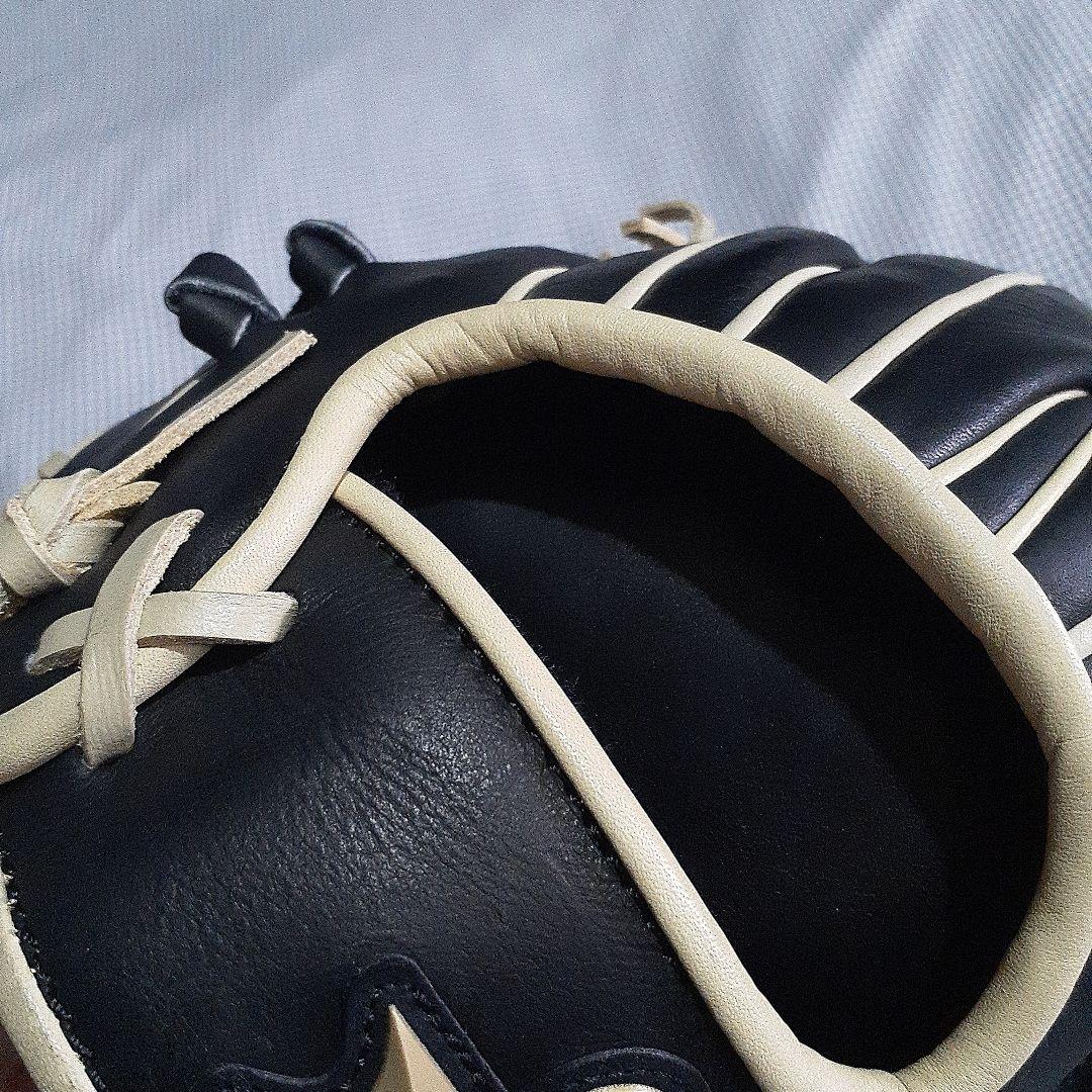 ブラック/ベージュ 軟式グローブ